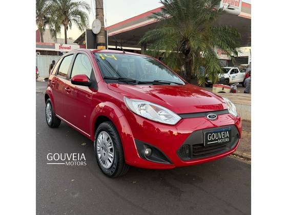 FORD FIESTA 1.0 ROCAM SE PLUS HATCH 8V FLEX 4P MANUAL